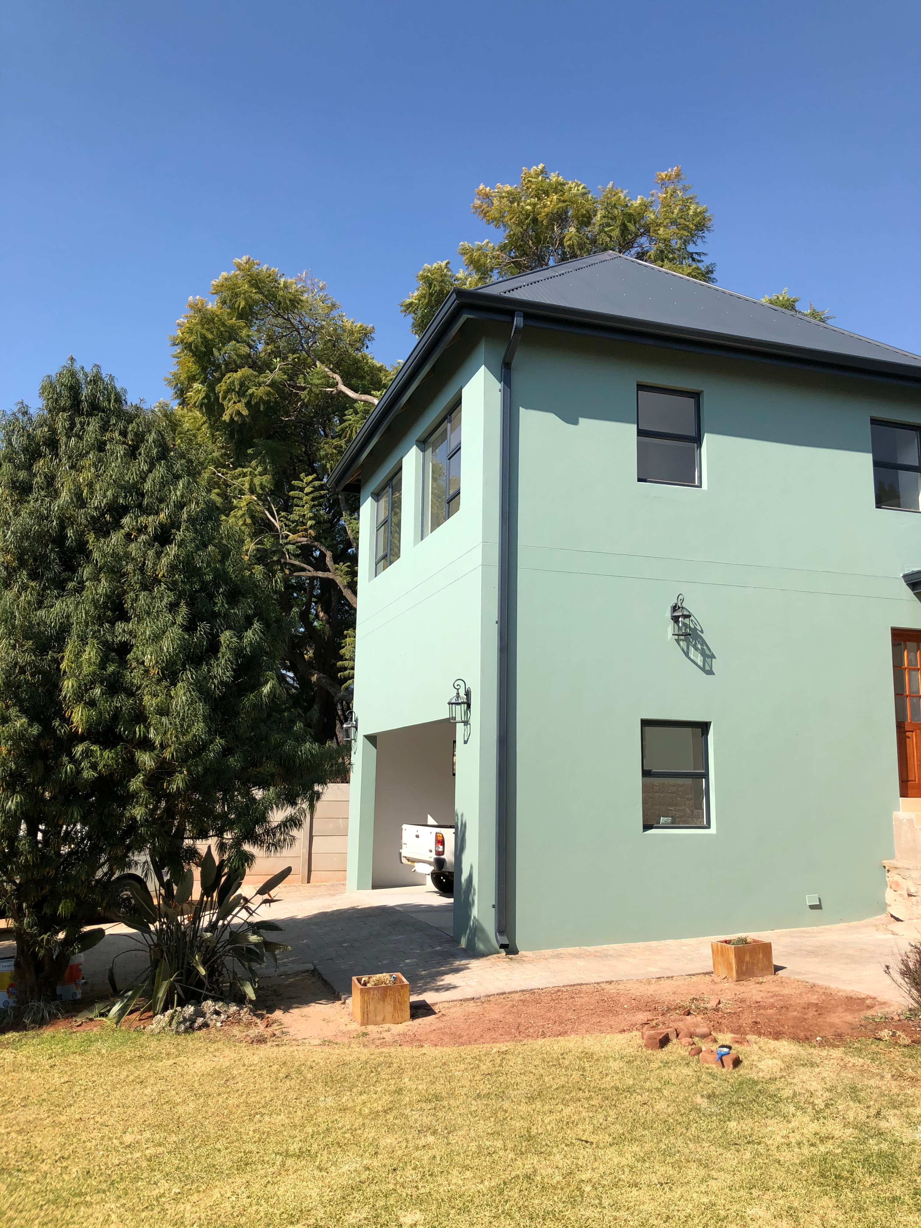 Professional house painting service - interior and exterior painting